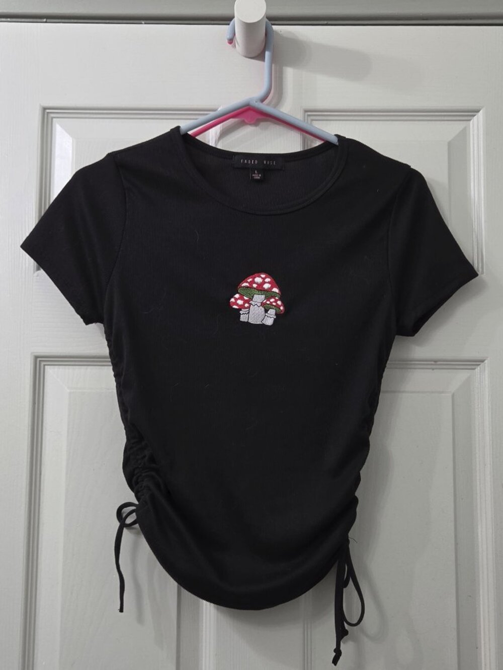 Black Cropped T-shirt with Mushroom Embroidery
